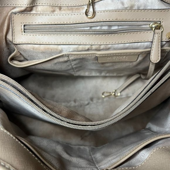 Michael Kors tan leather tote bag - Picture 3 of 5